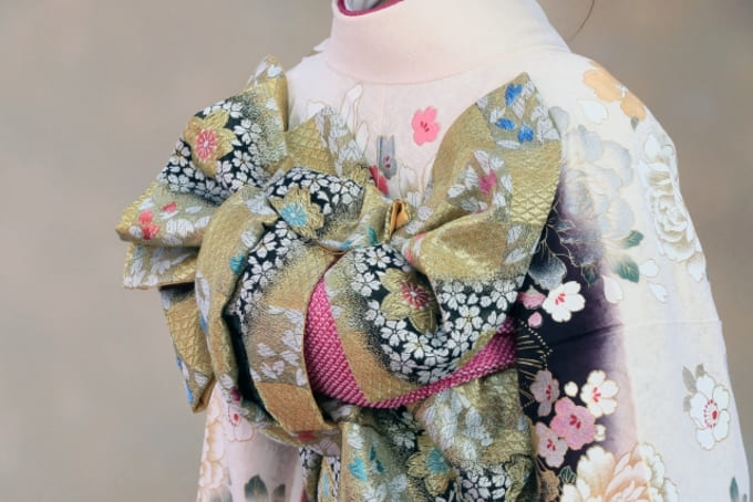 振袖を高く売る方法！売却で失敗しないポイント